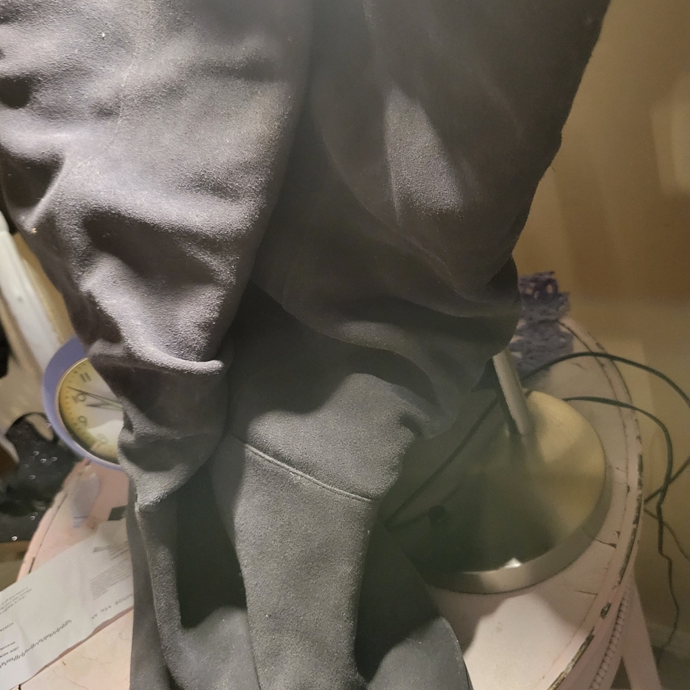 Boots - Picture 5 of 5